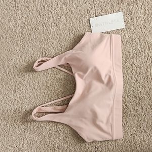 Athleta Exhale Bra D-DD Size M NWT
